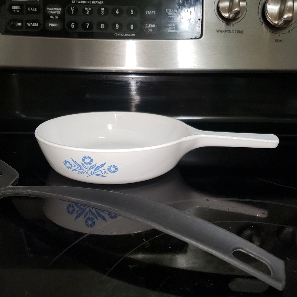 CORNING WARE CORNFLOWER P-83-B 6 1/2 INCH SKILLET